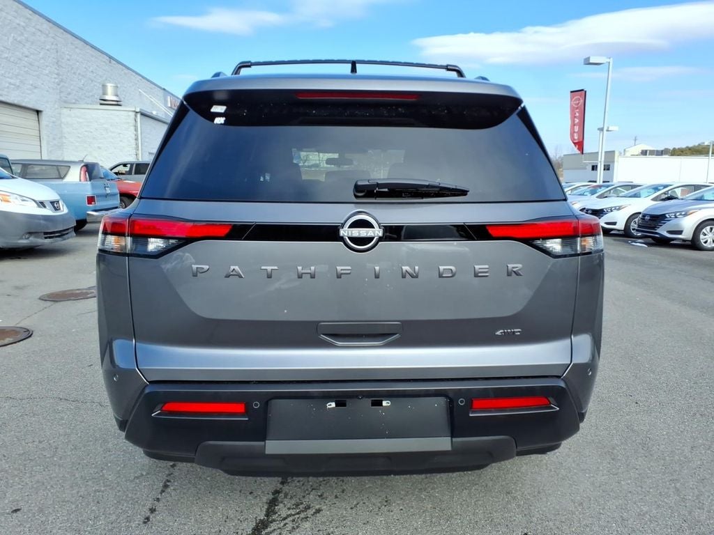 2026 Nissan Pathfinder SV