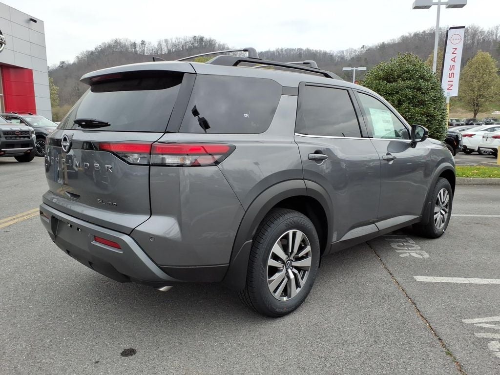 2026 Nissan Pathfinder SL