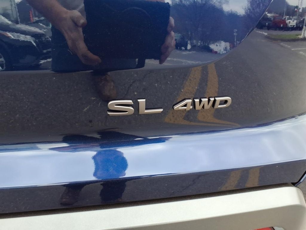 2026 Nissan Pathfinder SL