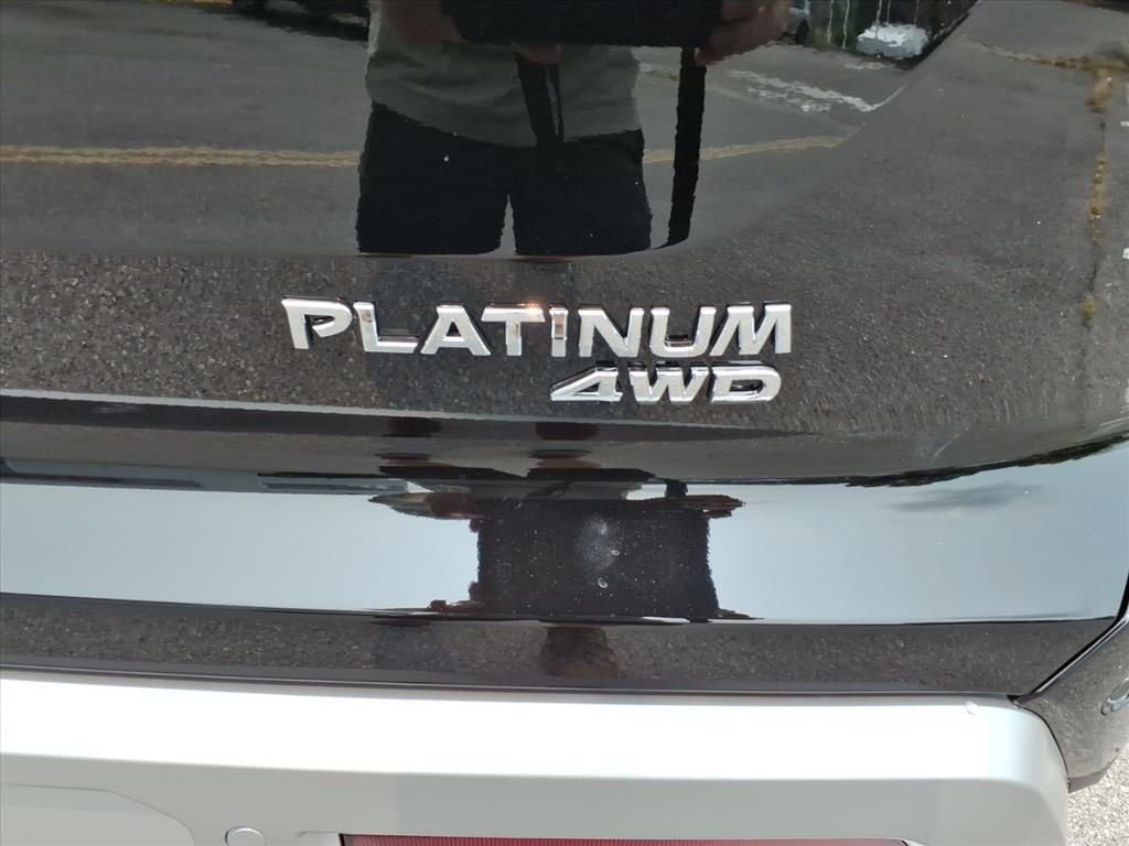 2025 Nissan Pathfinder Platinum