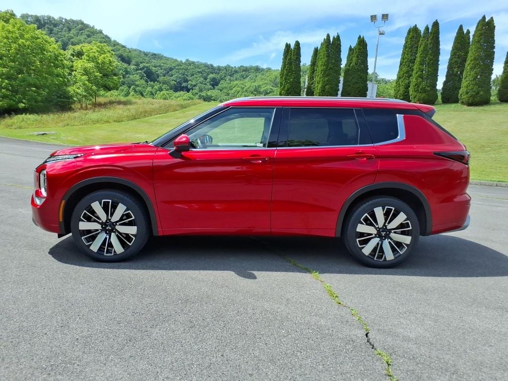 2025 Mitsubishi Outlander SEL