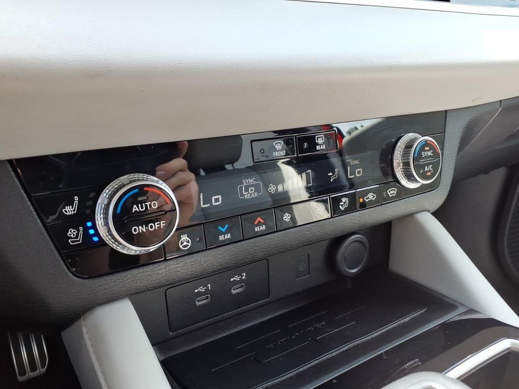 2025 Mitsubishi Outlander SEL