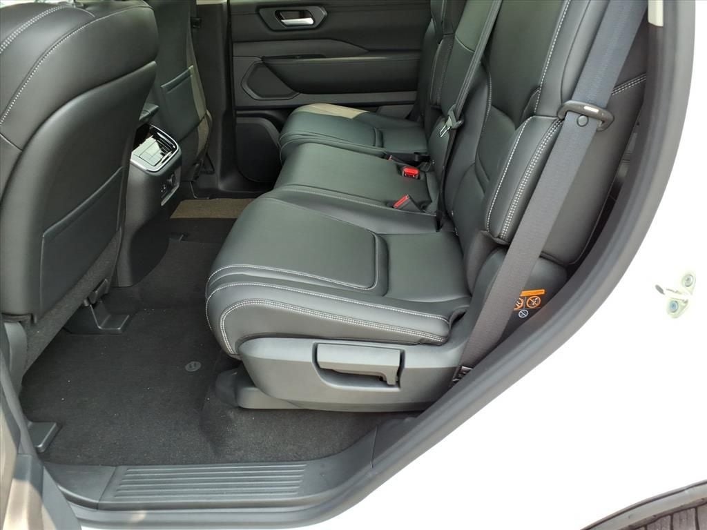 2026 Nissan Armada SV