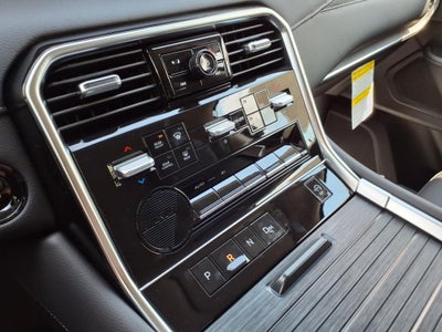 2025 Nissan Armada SV