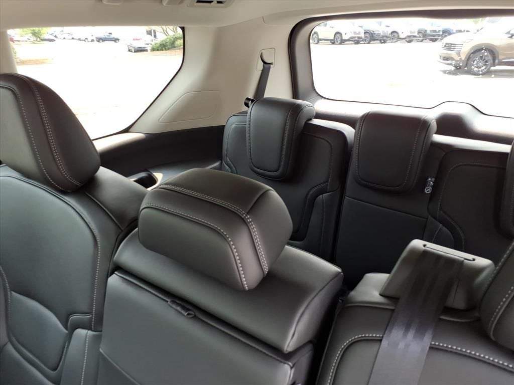 2026 Nissan Armada SV