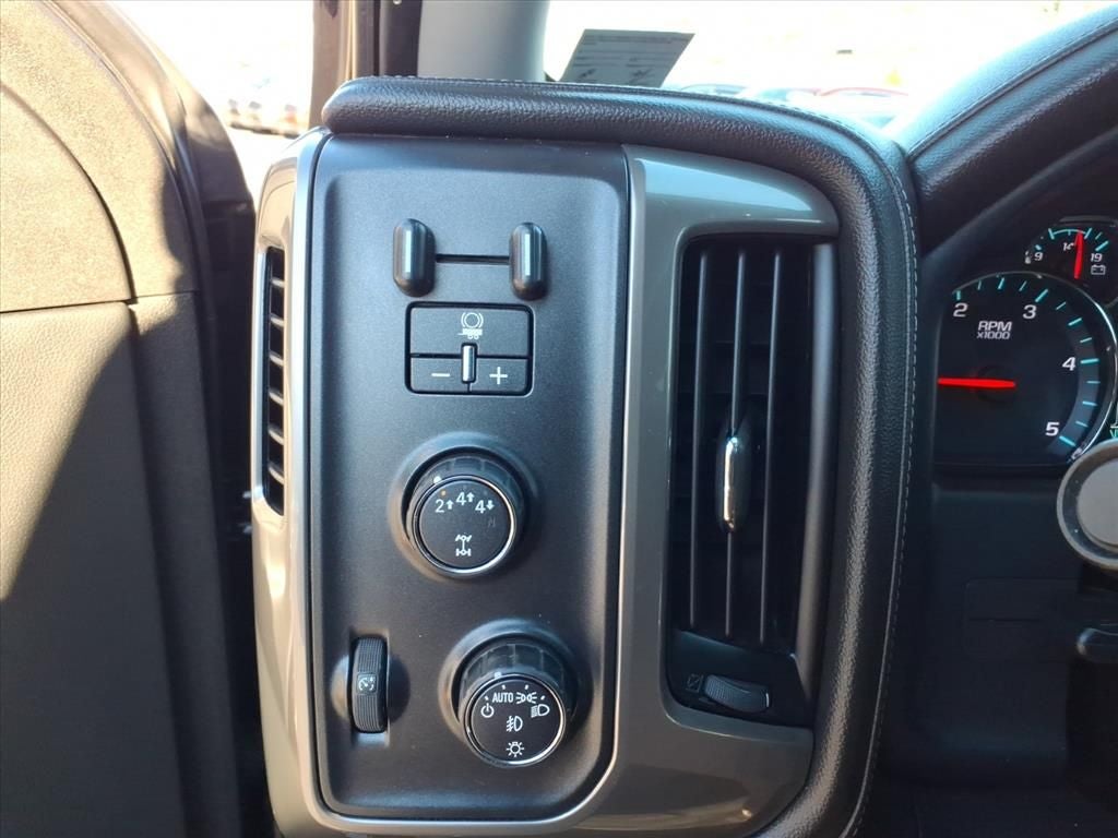 2017 Chevrolet Silverado High Country