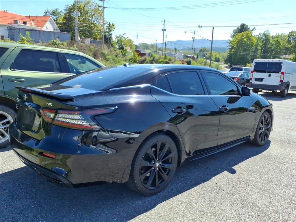 2022 Nissan Maxima SR