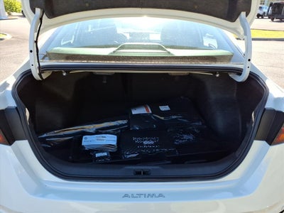 2026 Nissan Altima SR