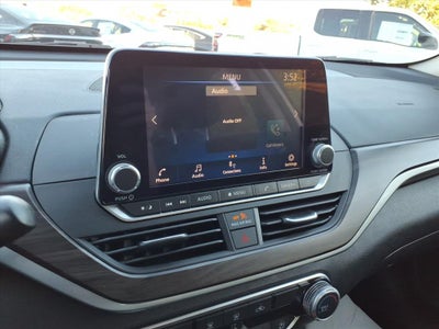 2024 Nissan Altima SV