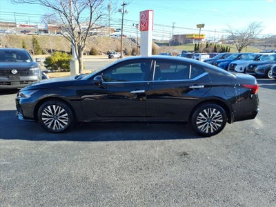 2024 Nissan Altima SV