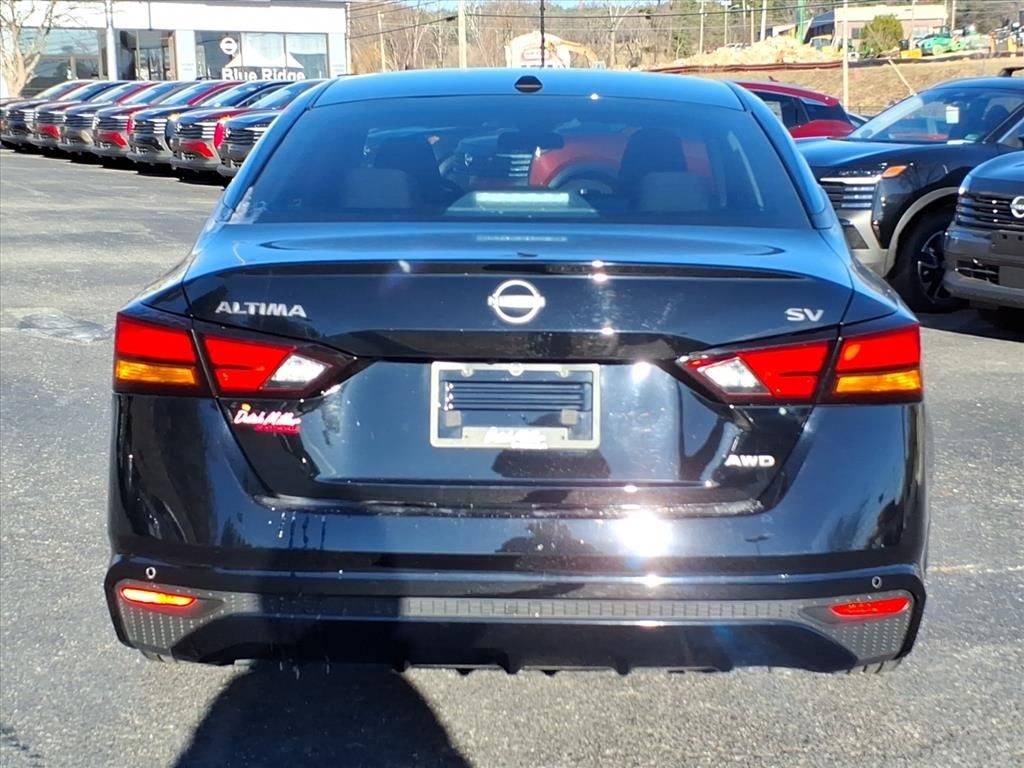 2024 Nissan Altima SV