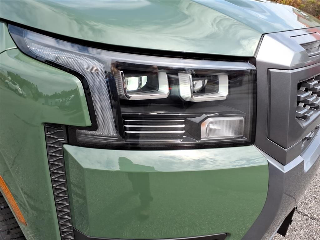 2026 Nissan Frontier Crew Cab SV