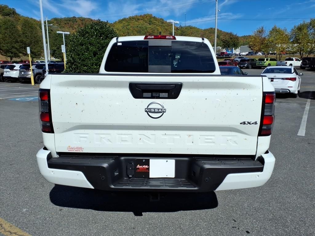 2026 Nissan Frontier Crew Cab SV
