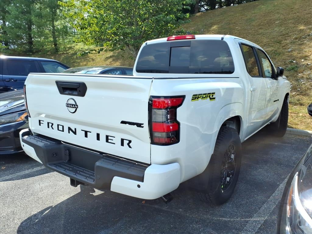 2027 Nissan Frontier SV