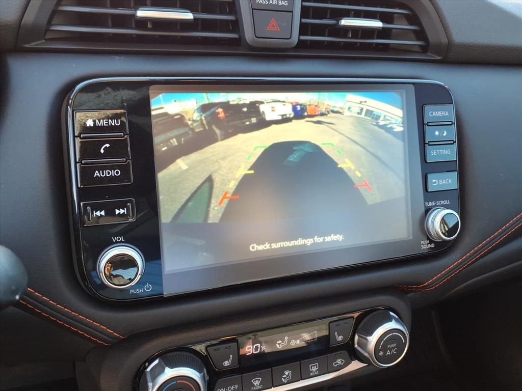 2025 Nissan Versa SR