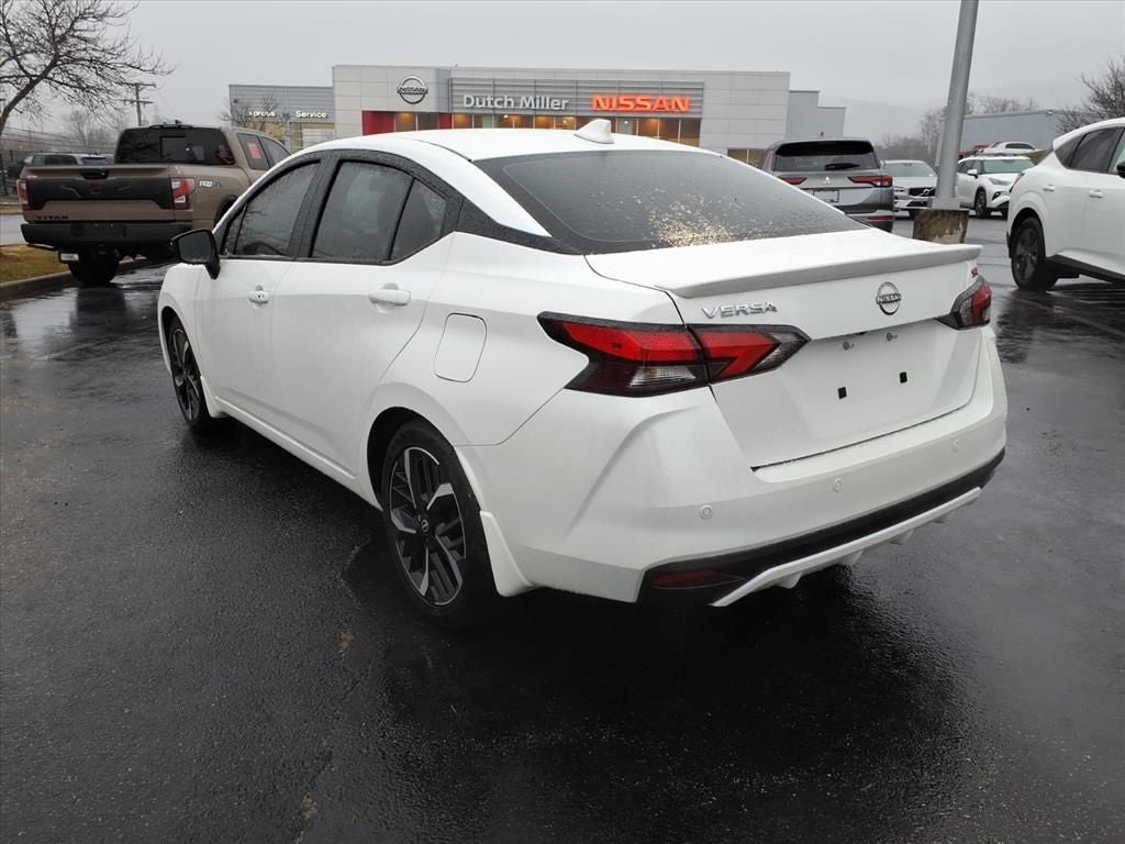 2025 Nissan Versa SR