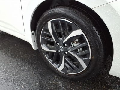 2025 Nissan Versa SR