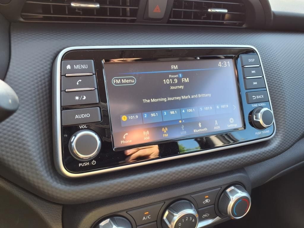 2025 Nissan Kicks Play S