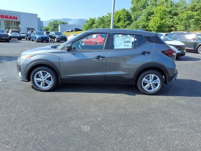 2025 Nissan Kicks Play S