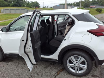 2025 Nissan Kicks Play S