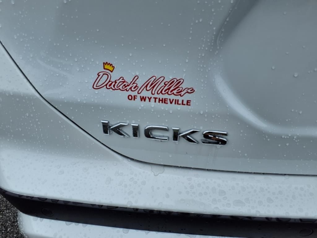 2025 Nissan Kicks Play S