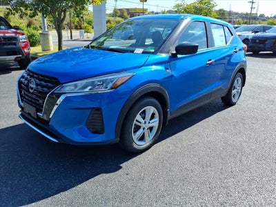 2025 Nissan Kicks Play S
