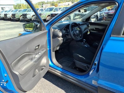 2025 Nissan Kicks Play S