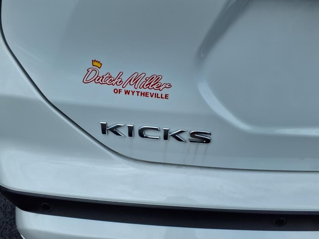 2025 Nissan Kicks Play S