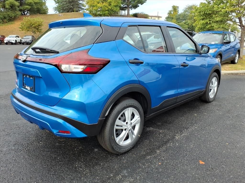 2025 Nissan Kicks Play S