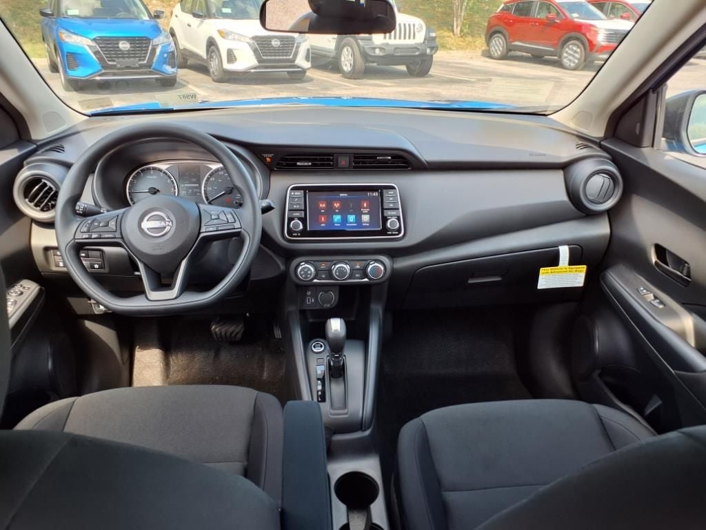 2025 Nissan Kicks Play S