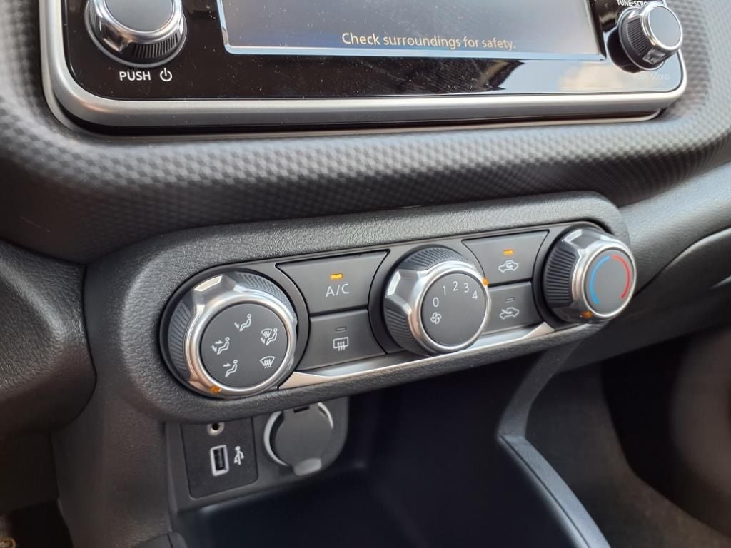 2025 Nissan Kicks Play S