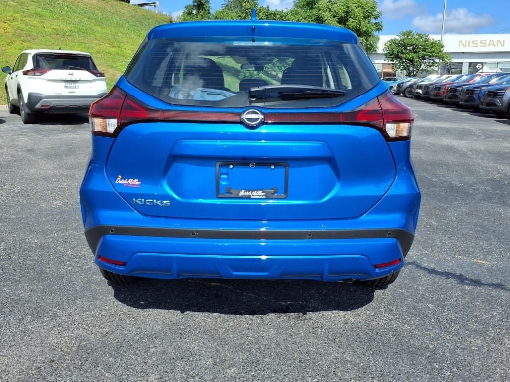 2025 Nissan Kicks Play S