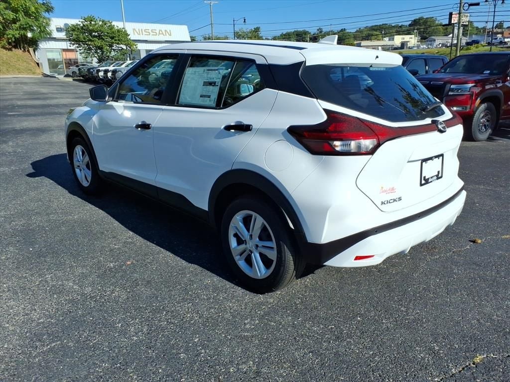 2025 Nissan Kicks Play S