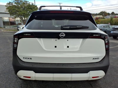 2027 Nissan Kicks SV