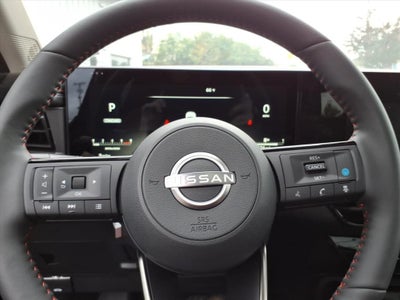 2025 Nissan Kicks SR