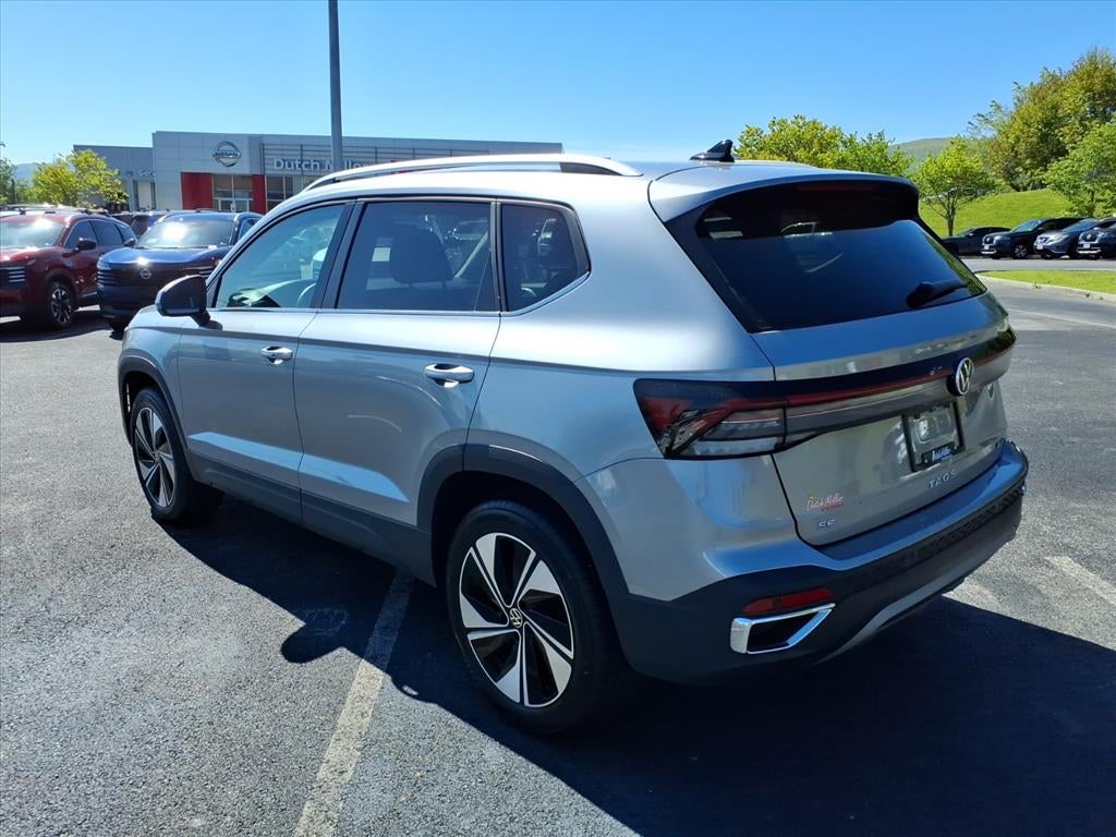 2025 Volkswagen Taos SE