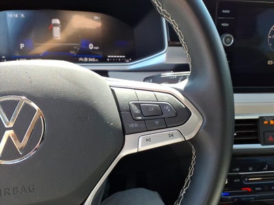 2025 Volkswagen Taos SE