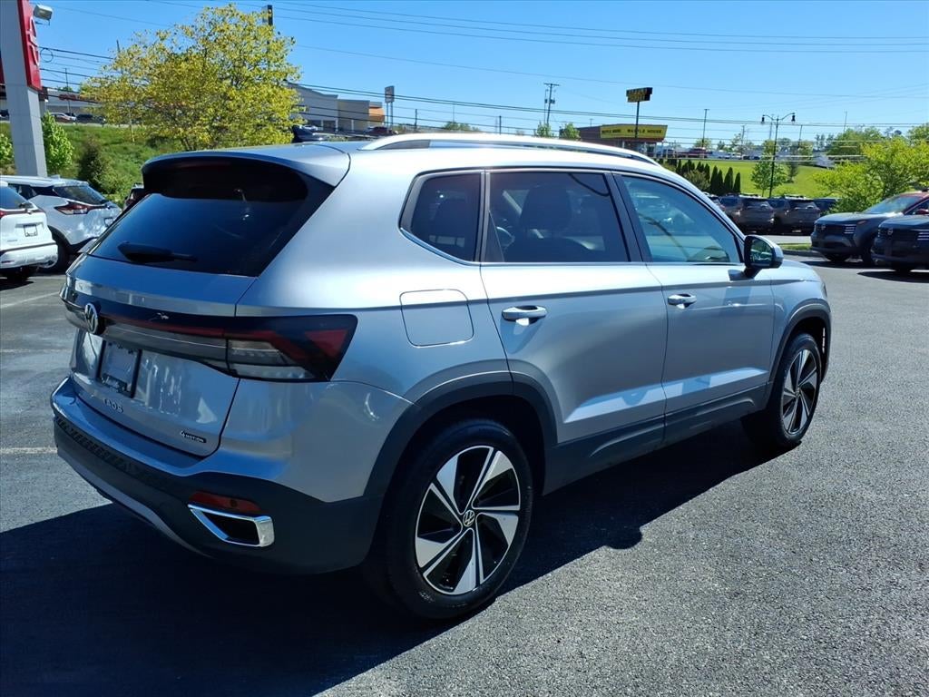 2025 Volkswagen Taos SE