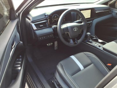2025 Toyota Camry Hybrid SE
