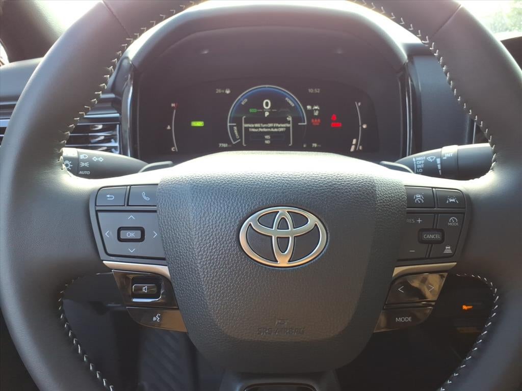 2025 Toyota Camry Hybrid SE