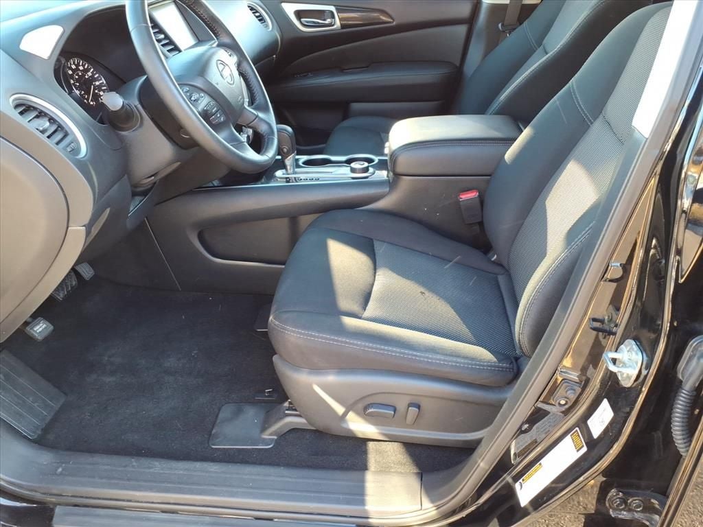 2019 Nissan Pathfinder SV