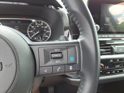 2025 Nissan Pathfinder SV