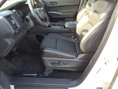 2025 Nissan Pathfinder Rock Creek®