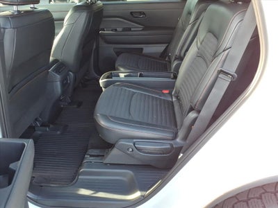 2025 Nissan Pathfinder Rock Creek®