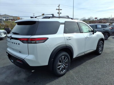 2026 Nissan Pathfinder SV