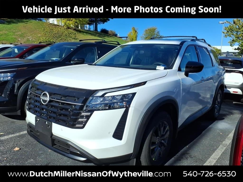 2026 Nissan Pathfinder SV
