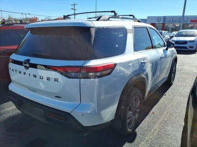 2026 Nissan Pathfinder SV