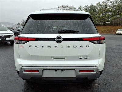 2025 Nissan Pathfinder SL