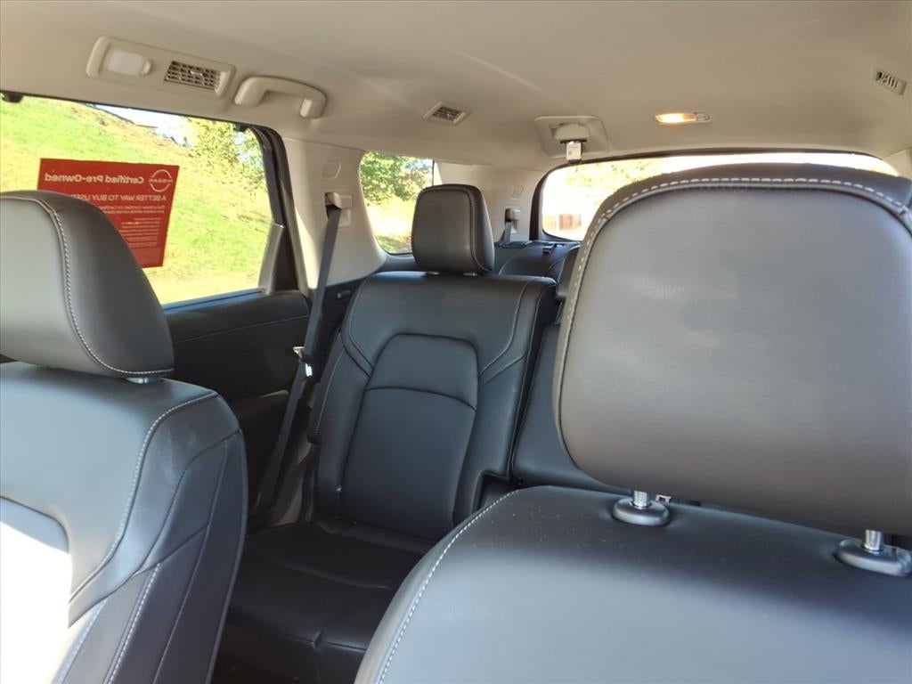 2025 Nissan Pathfinder SL