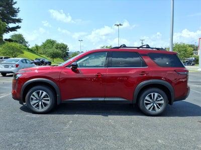 2026 Nissan Pathfinder SL